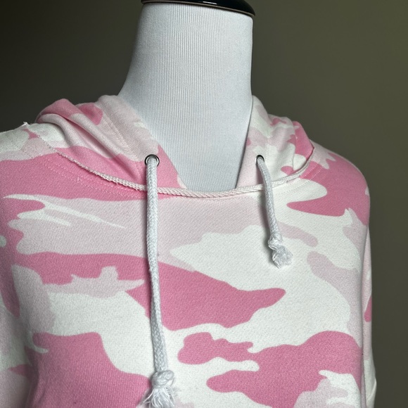 Generation Love Tops - Generation Love Camo hoodie